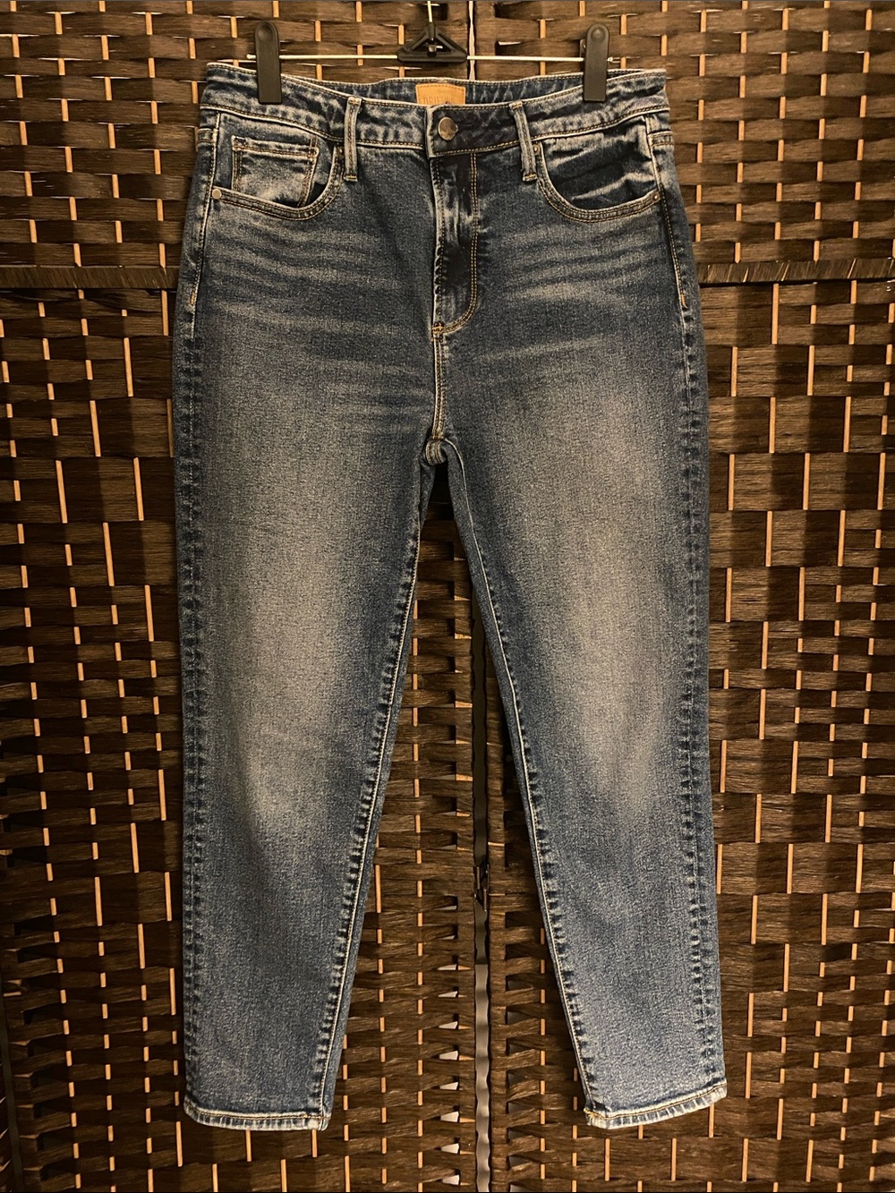 DRIFTWOOD Women's High-Rise Faded Blue Jeans (Gizelle) Size 28
